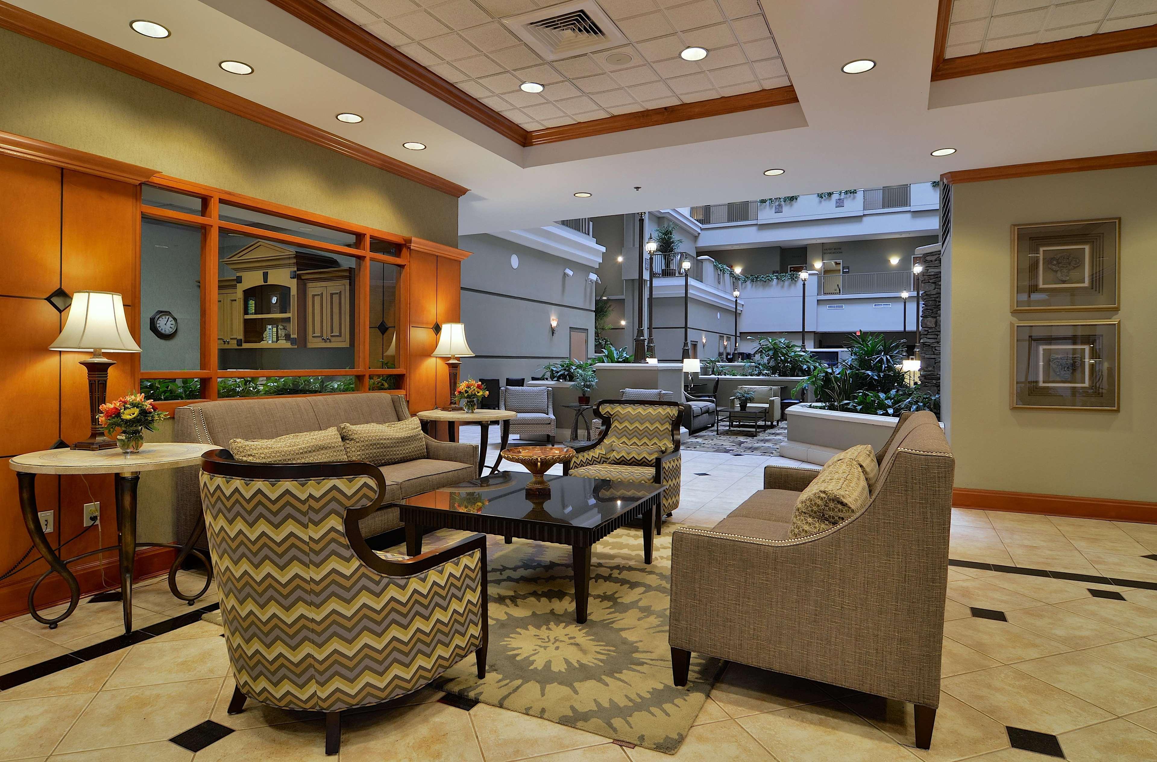 Embassy Suites Nashville - At Vanderbilt Exterior photo