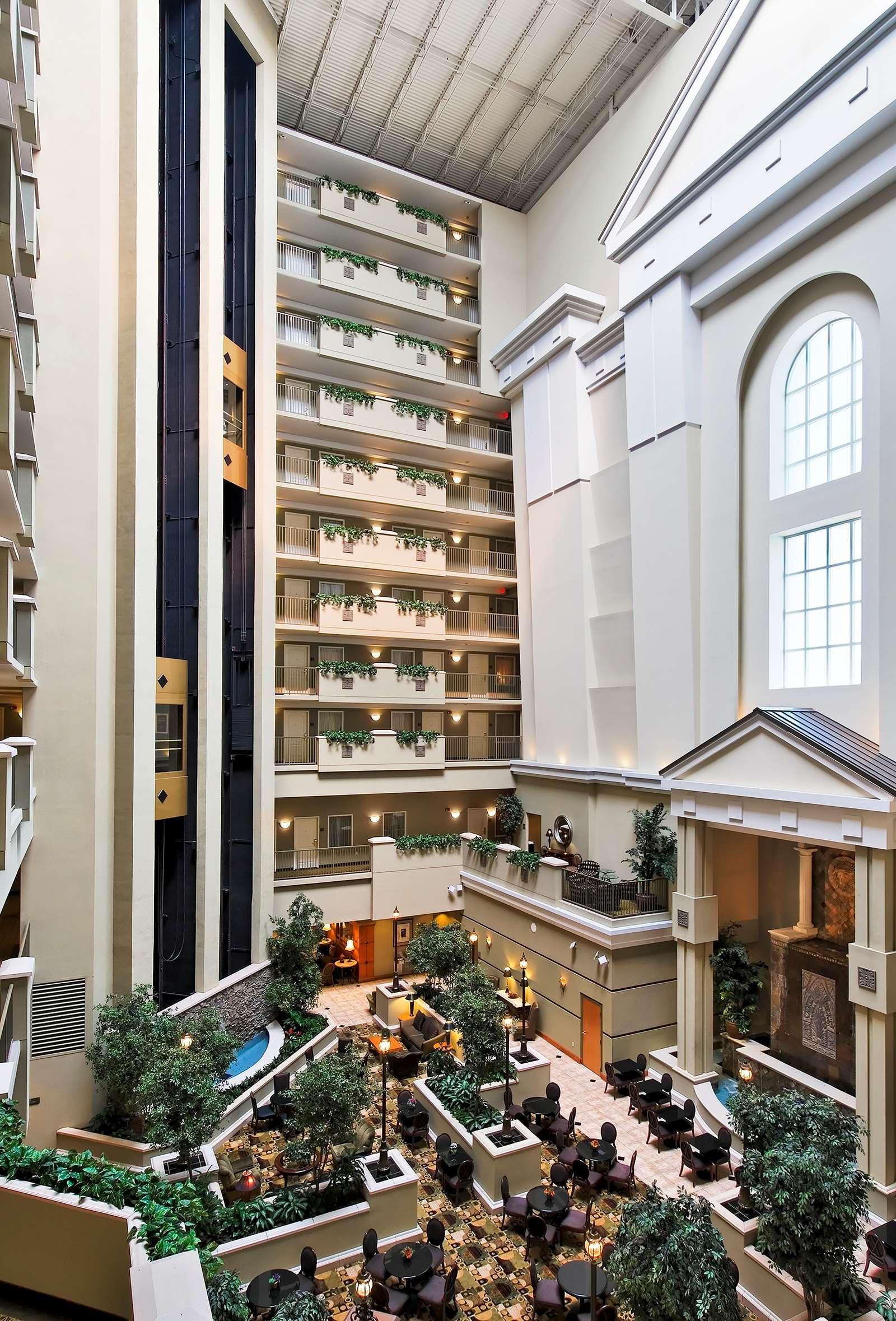 Embassy Suites Nashville - At Vanderbilt Exterior photo