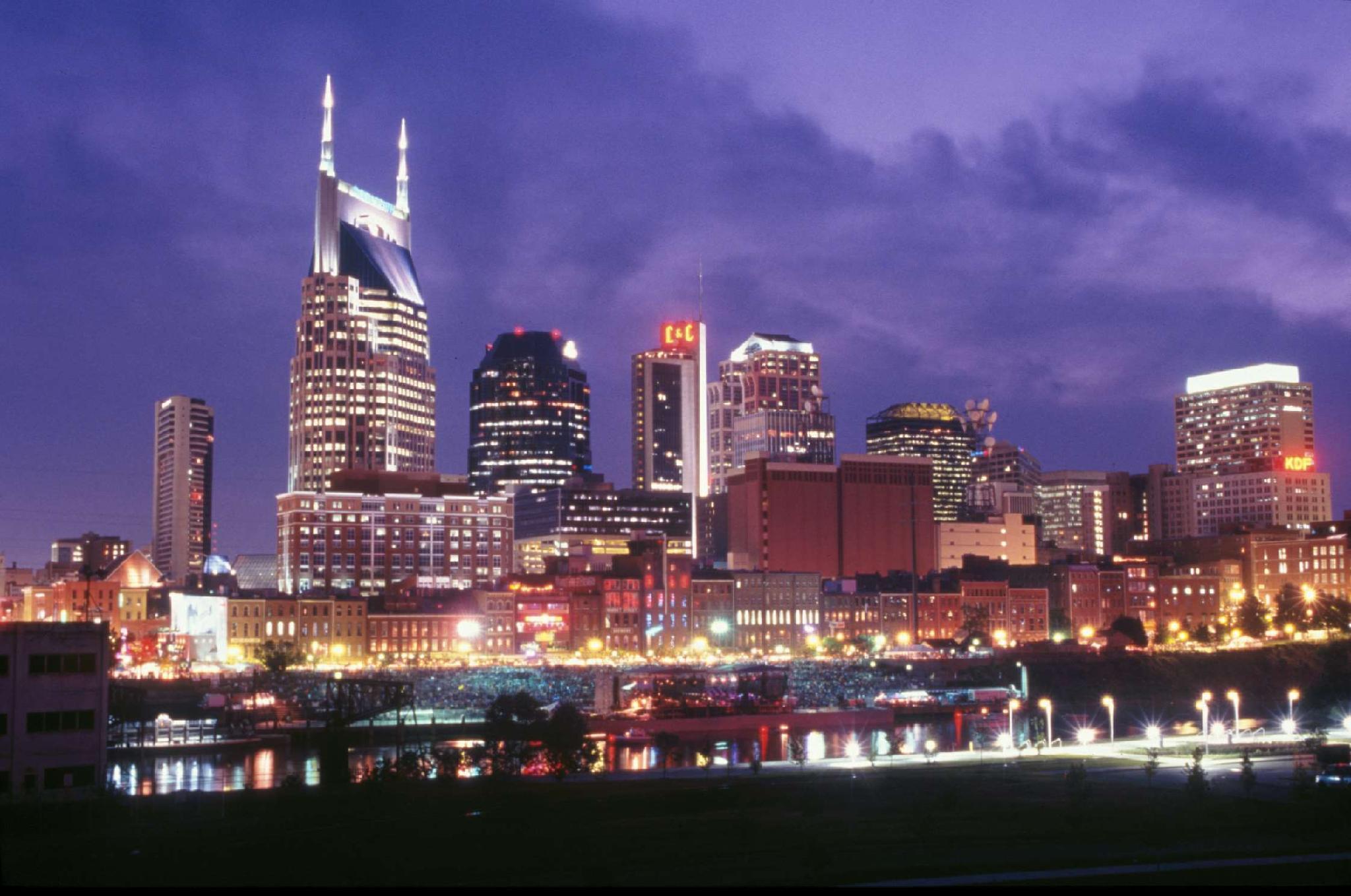 Embassy Suites Nashville - At Vanderbilt Exterior photo