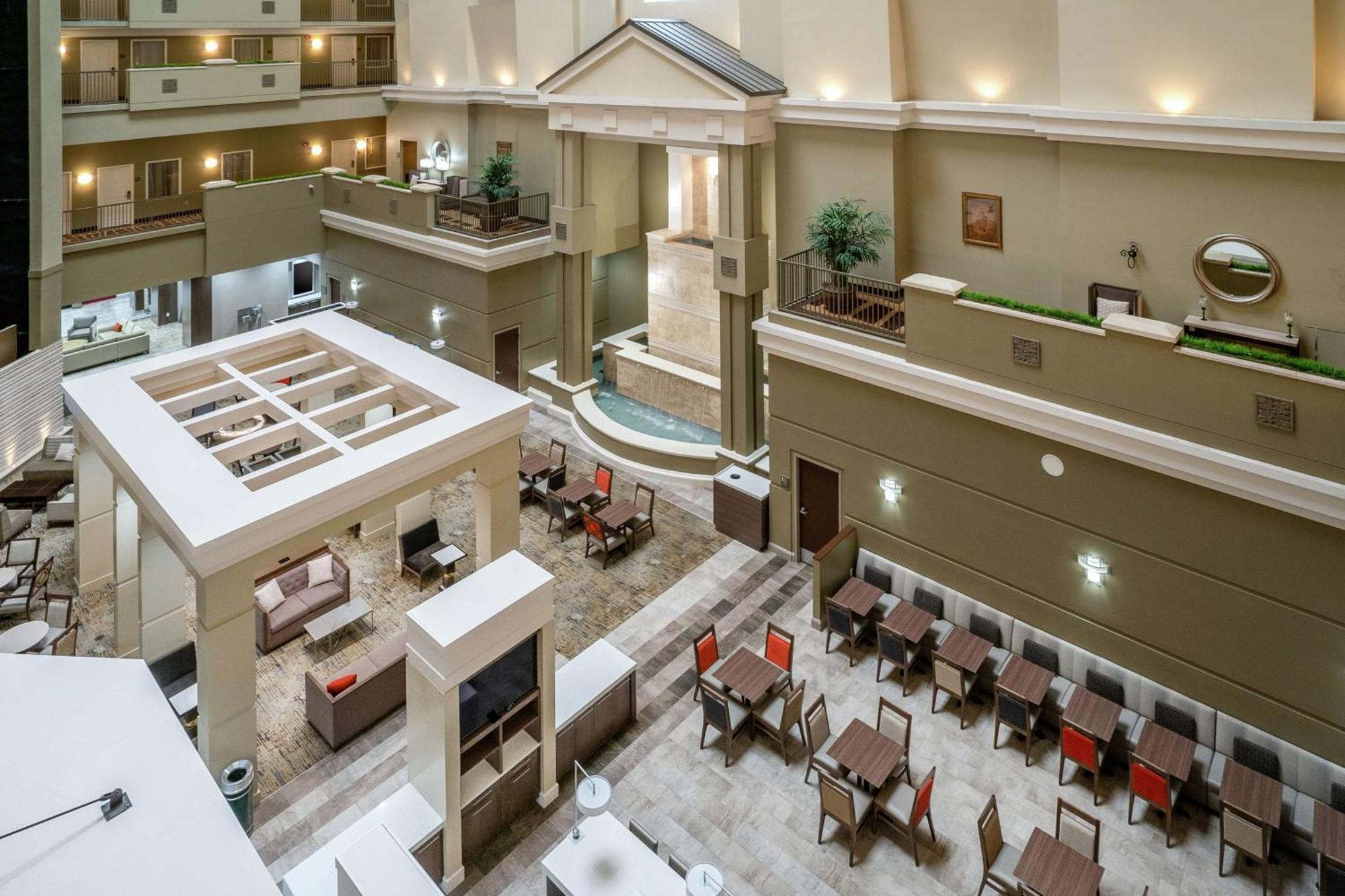 Embassy Suites Nashville - At Vanderbilt Exterior photo